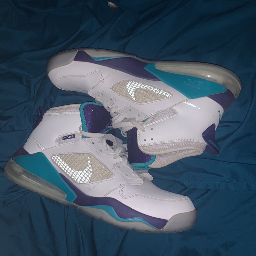 Jordan mars - Picture 2 of 4